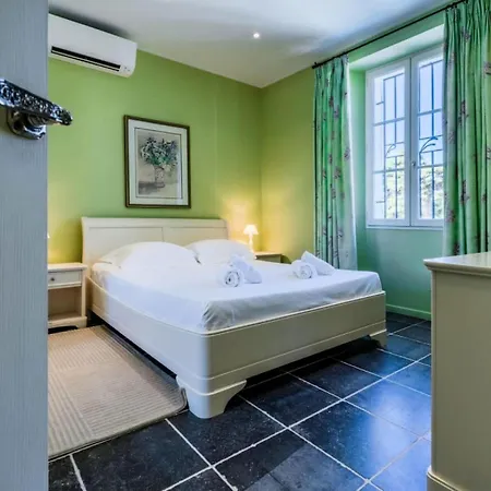 Rare ! 7p Cap D'antibes, A Pied Des Plages - Rare ! 7p Cap D'antibes, A Pied Des Plages Mae-1953 Villa
